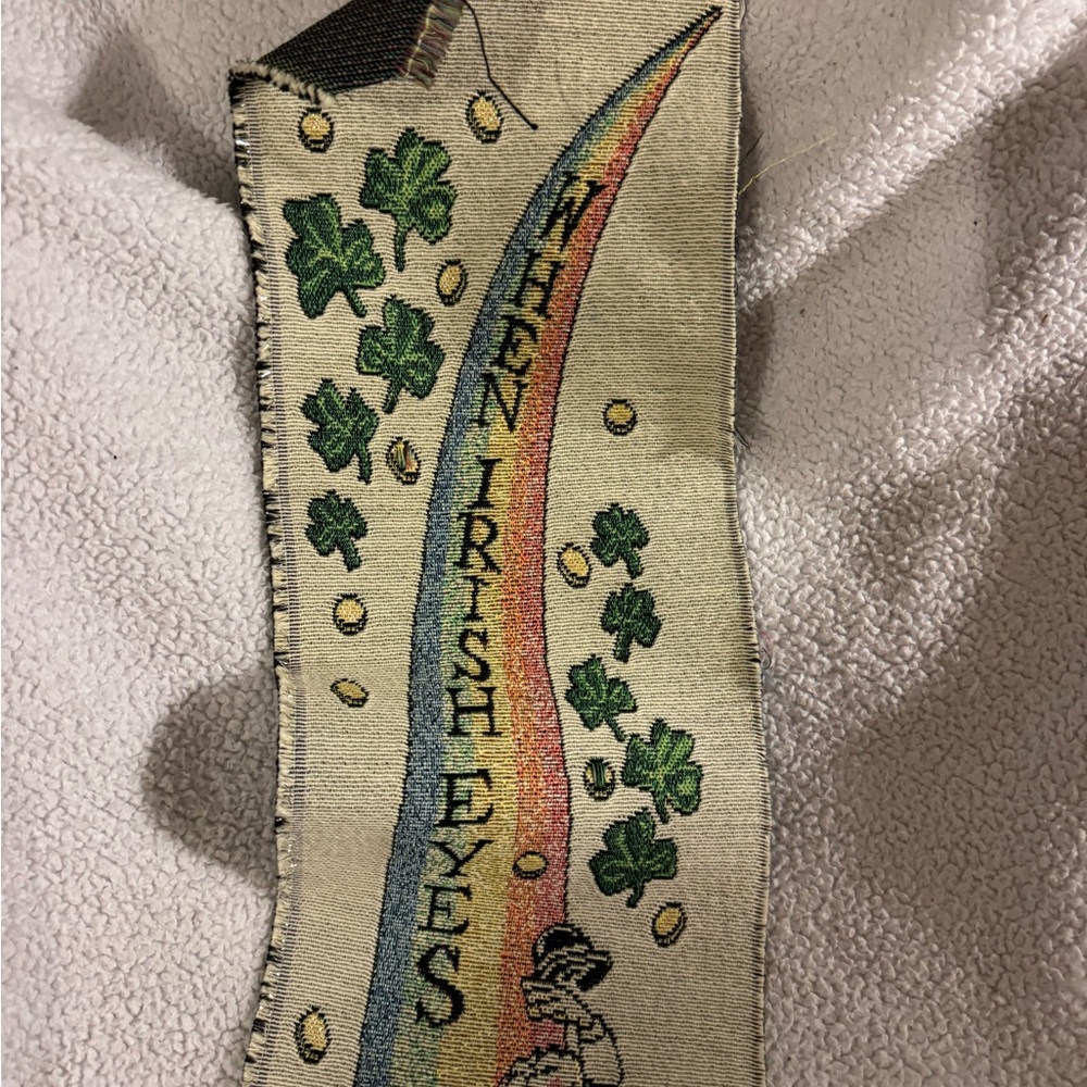 IRISH BANNER 4 LEAF CLOVER RAINBOW LEPRECHAUN DECOR